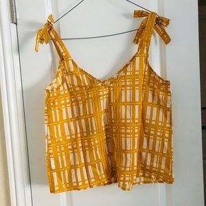 Universal Thread Top